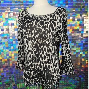 Violet Claire New York Black White Animal Print Pleated Bell Sleeve Top Size L